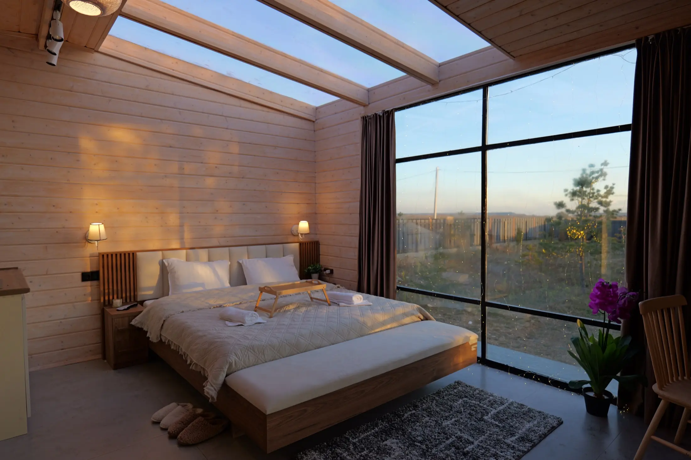Skyview Wellness Cabin bedroom view
